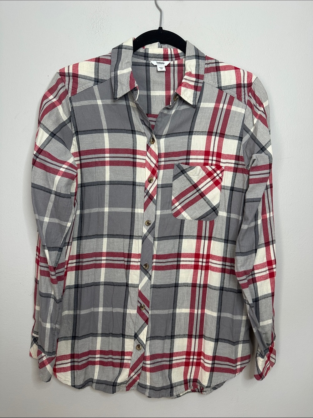 Sonoma Gray and Red Plaid Long-Sleeve Button-Up Shirt size M